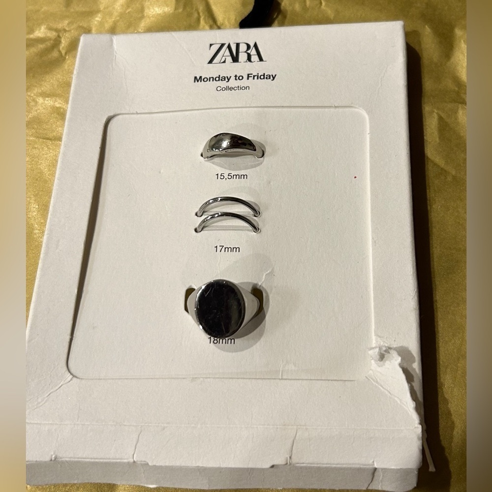 Nwt- Zara Monday to Friday collection stackable rings silver tone